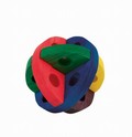 Gnagarboll i tr� med h�l 8,5cm