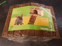 Hus att hänga på galler med stege