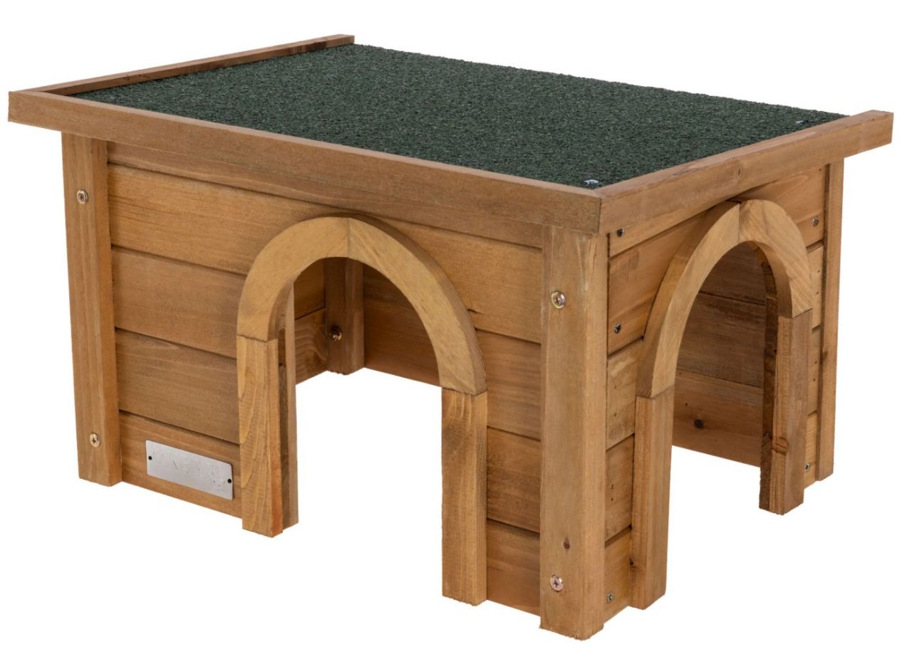 Trähus L med två ingångar för utomhusbruk med tjärpapptak